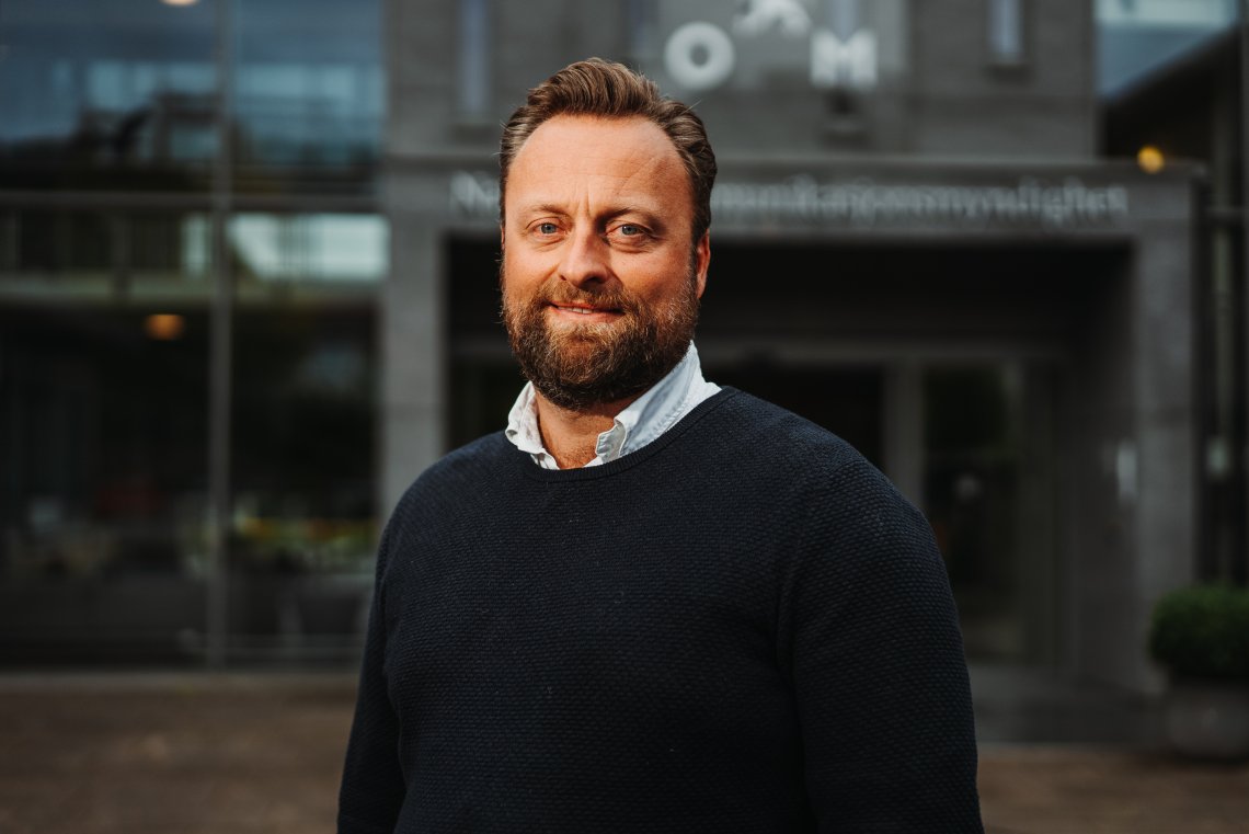 EIN EPOKE ER OVER: Alle i Noreg må no få internett levert på andre måtar når Telenor stengjer koparnettet for godt 2. september. Her står seksjonssjef for breiband i Nasjonal kommunikasjonsmyndigheit, Øyvind Halvorsen.