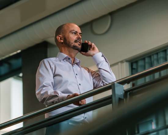 ALVORLIG: Direktør John-Eivind Velure i Nkom reagerer på at det nok en gang er problemer med å komme gjennom til nødnummere. Foto: Gunstein Myre