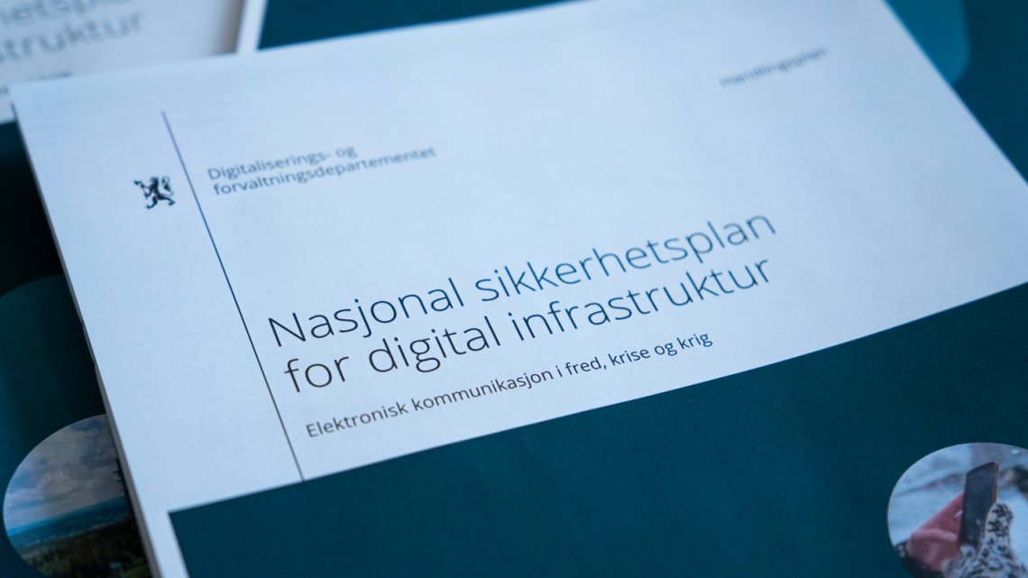 Nærbilde av forsiden til nasjonal sikkerhetsplan for digital 